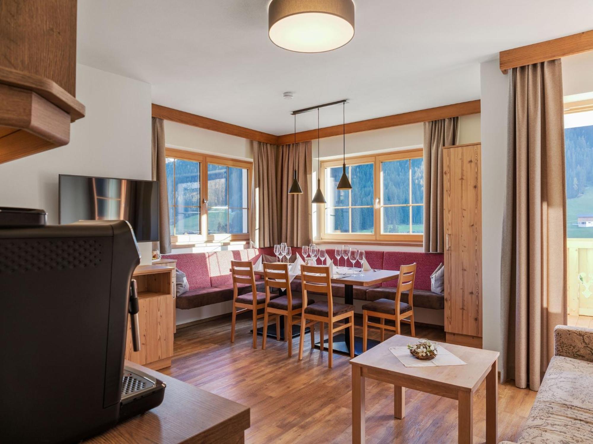 Luxurious Apartment With Sauna In Koenigsleiten Wald im Pinzgau Eksteriør bilde